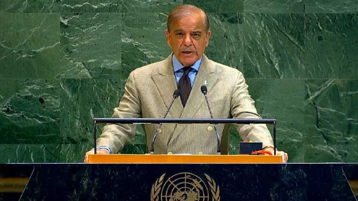 "Prime Minister Shehbaz Sharif reaffirming Pakistan’s stance on Palestine, calling for immediate ceasefire and establishment of a Palestinian state with Al-Quds Al-Sharif as its capital." Shehbaz Sharif Palestine ceasefire Pakistan stance on Palestine issue Palestinian state pre-1967 borders Al-Quds Al-Sharif as Palestine capital Pakistan global support for Palestinians Islamic countries ceasefire efforts Palestine Shehbaz Sharif Hafiz Naeem call