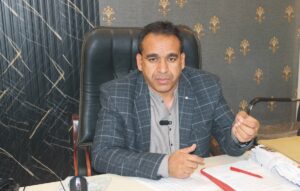 He explained that the institute is taking comprehensive measures not only to increase honey production and develop queen bees of the commercial species but also to conserve indigenous honeybee populations.